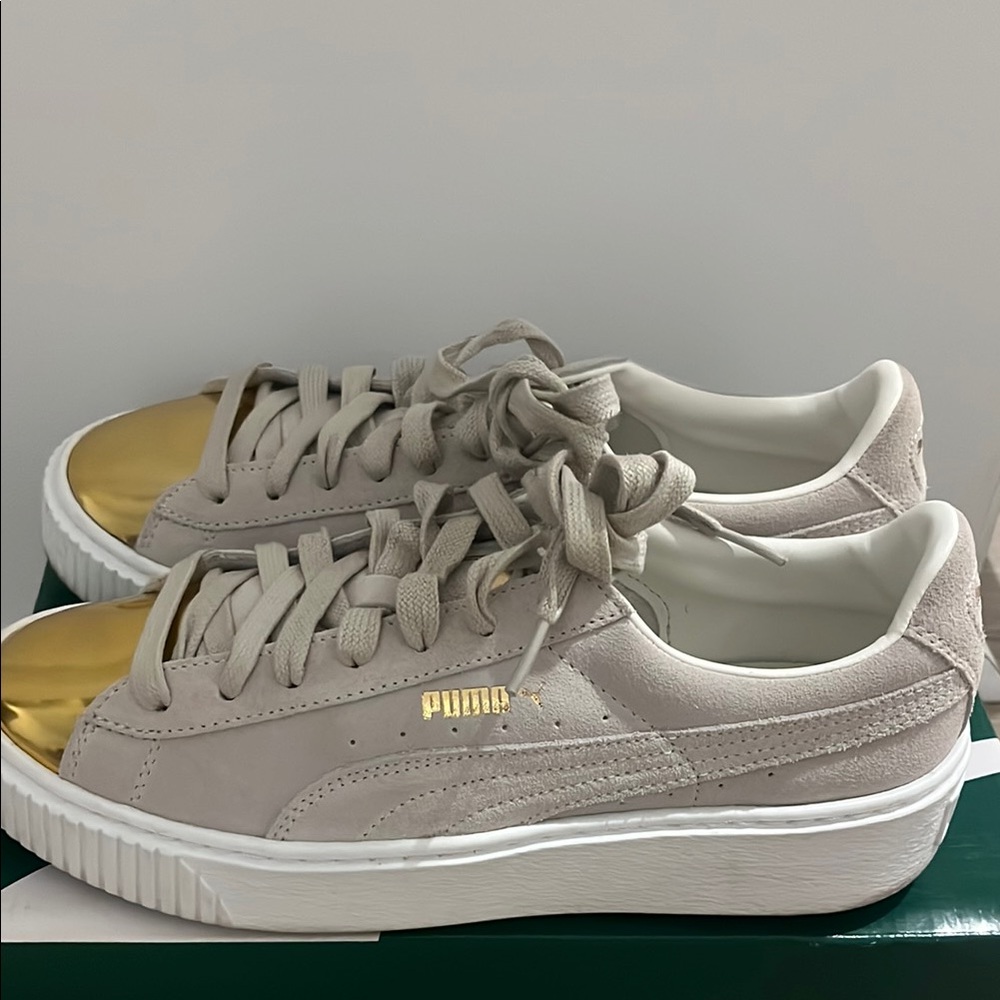 PUMA Women's Gold and Cream Sneakers